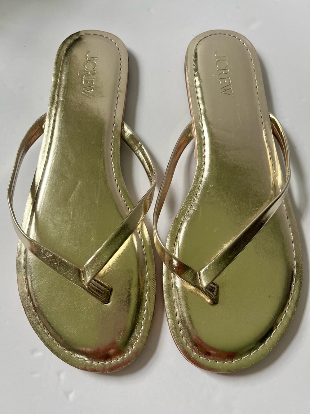 J Crew Metallic Gold Flip Flops Thong Sandals 8 Minimalist Light Academia Y2K